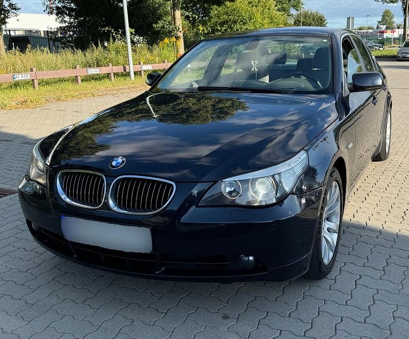 Blau Gebraucht 2006 BMW 525 Limousine | 5.750 € (Fairer Preis) - Bild 1/4