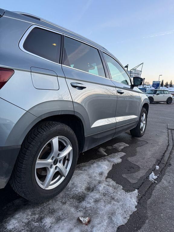 Gebraucht Skoda Karoq 150 PS (110 kW) 2020 Grau SUV