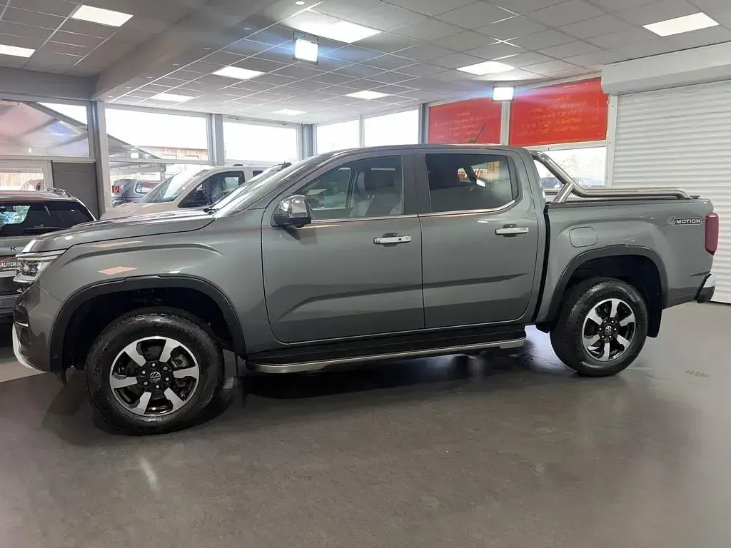 Gebraucht VW Amarok Style 241 PS (177 kW) 2025 Grau Pickup