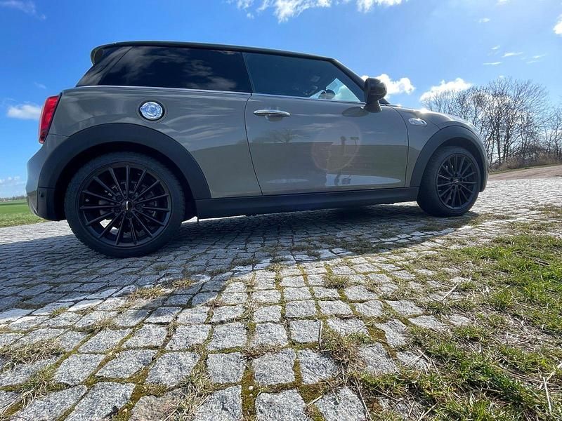 Gebraucht Mini Cooper S Chili 192 PS (141 kW) 2019 Grau Kleinwagen