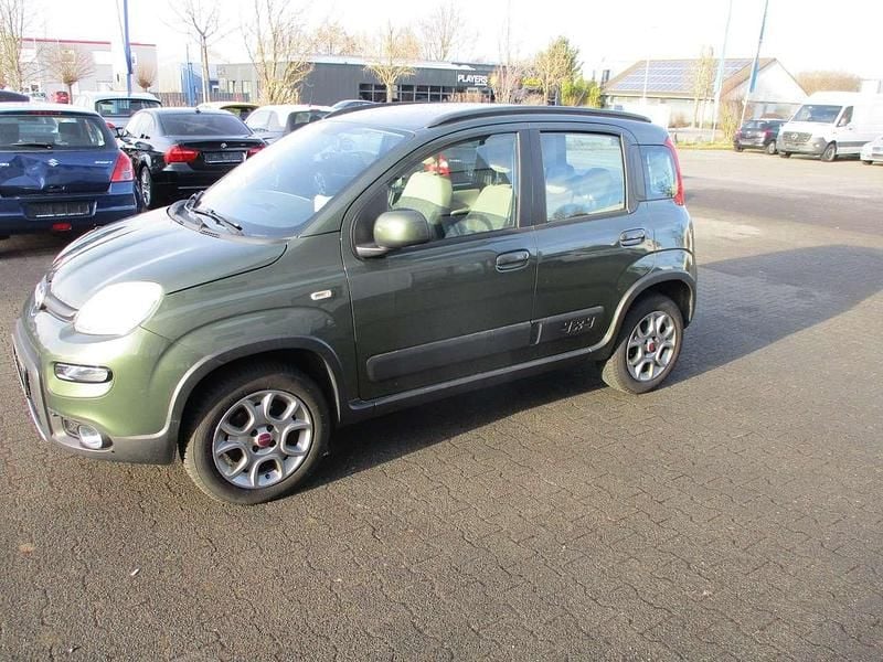 Gebraucht Fiat Panda Rock 86 PS (63 kW) 2013 Grün Kleinwagen