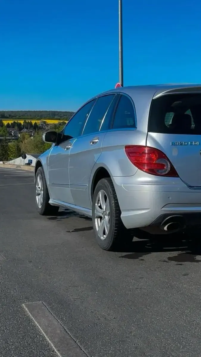 Gebraucht Mercedes R320 224 PS (164 kW) 2010 Silber Kombi