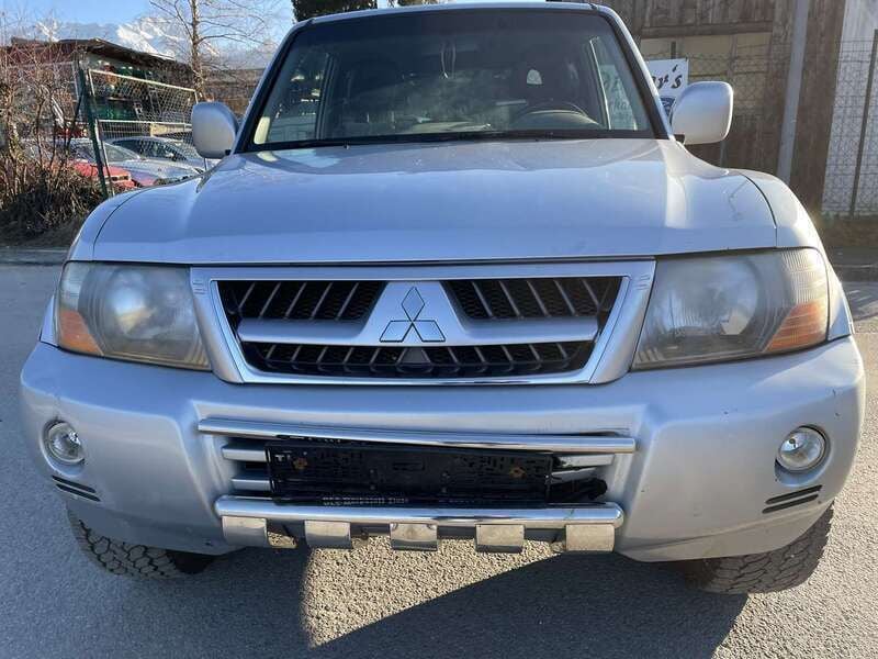 Silber Gebraucht 2005 Mitsubishi Pajero SUV | 2.850 € - Bild 1/4