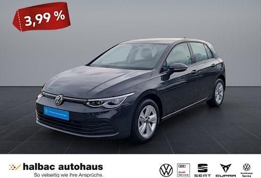 Grau Gebraucht 2024 VW Golf Life Limousine | 21.320 € (Guter Preis) - Bild 1/4