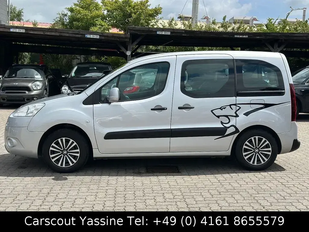 Gebraucht Peugeot Partner Tepee Active 92 PS (67 kW) 2013 Grau Van / Kleinbus