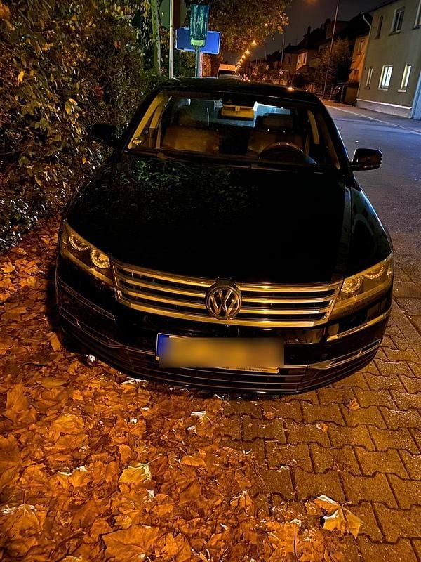 Schwarz Gebraucht 2012 VW Phaeton Limousine | 10.800 € (Guter Preis) - Bild 1/4