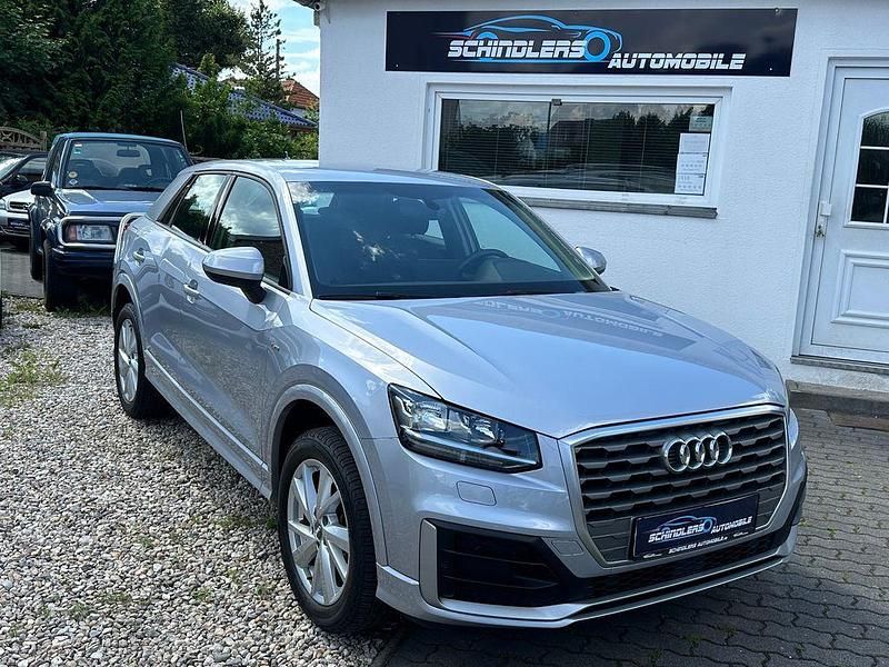 Gebraucht Audi Q2 S-Line 116 PS (85 kW) 2019 Silber SUV