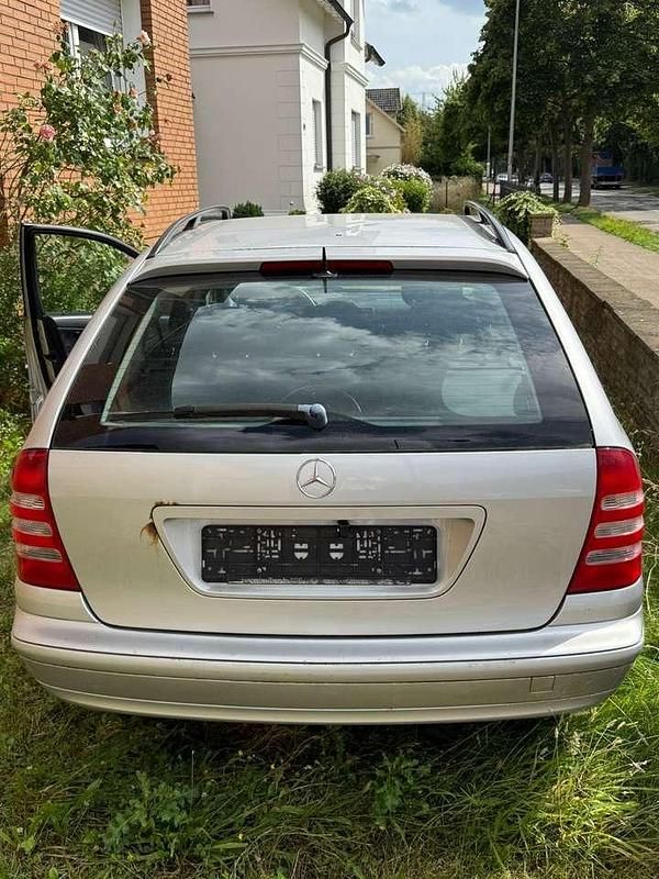 Gebraucht Mercedes C180 Classic 143 PS (105 kW) 2003 Kombi