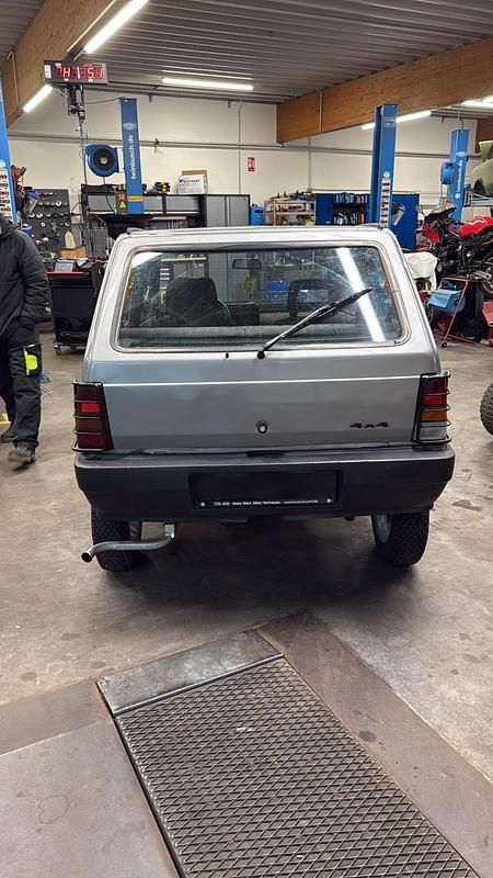 Grau Gebraucht 1987 Fiat Panda 4x4 Kleinwagen | 8.000 € - Bild 1/4