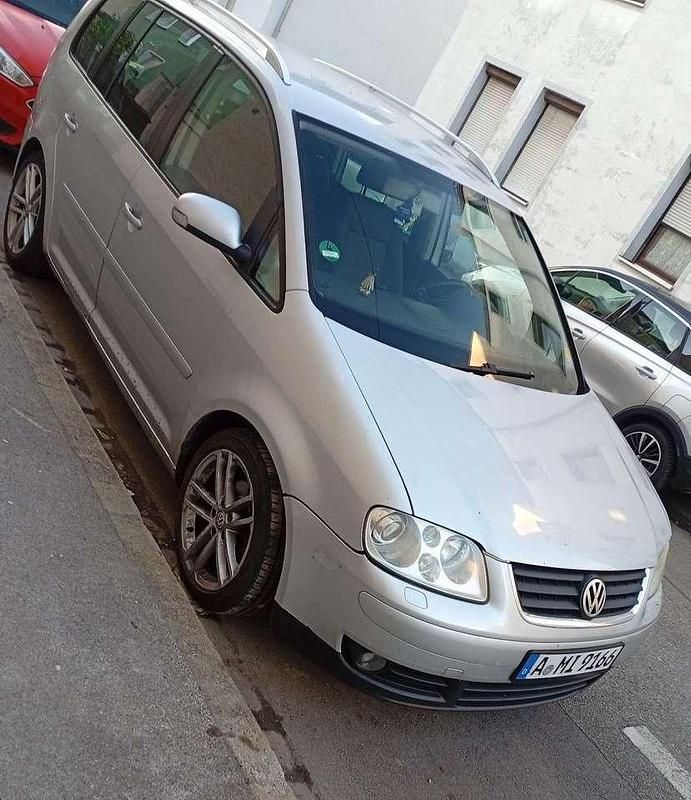 Gebraucht 2004 VW Touran Highline Van / Kleinbus | 2.000 € (Fairer Preis) - Bild 1/4