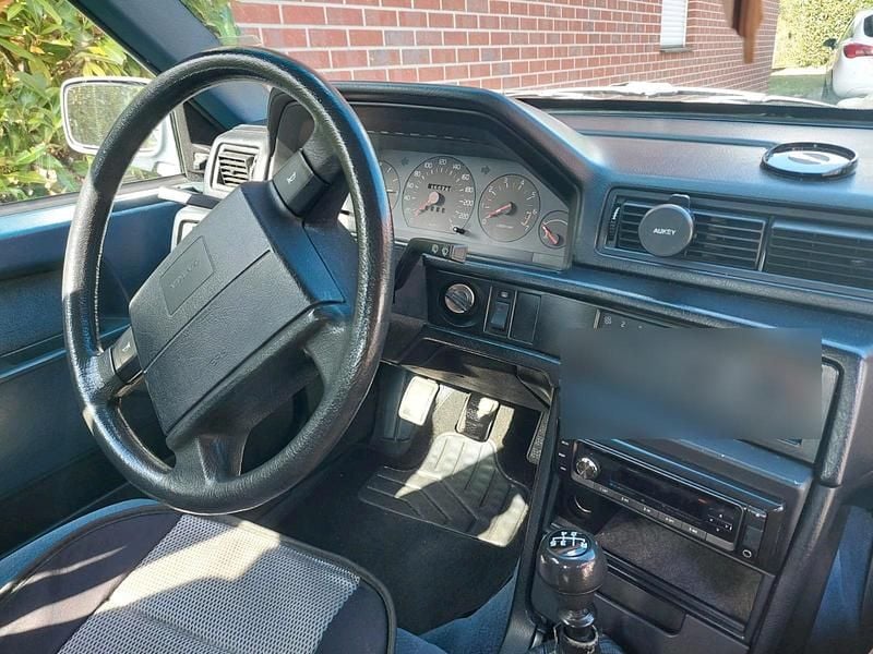 Blau Gebraucht 1994 Volvo 940 SE Limousine | 2.850 € - Bild 1/4