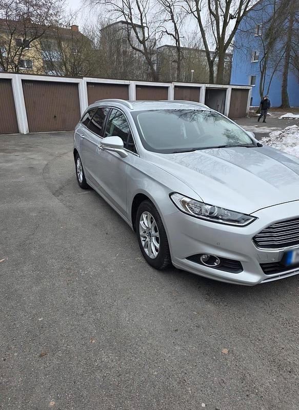 Gebraucht Ford Mondeo 150 PS (110 kW) 2017 Silber Kombi