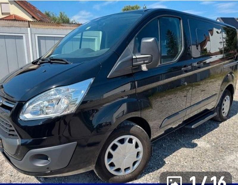 Gebraucht Ford Tourneo 131 PS (96 kW) 2017 Schwarz Van / Kleinbus