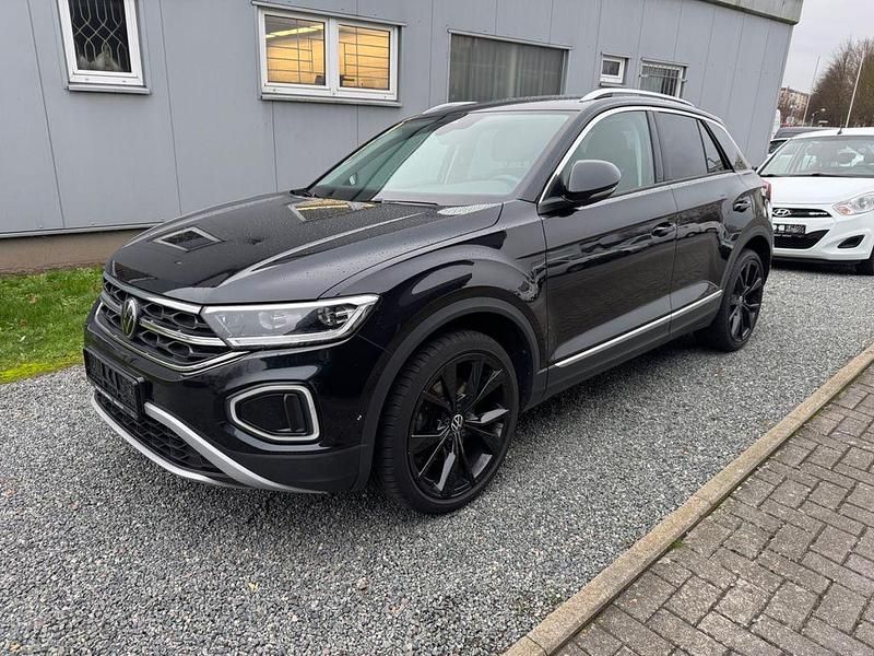 Schwarz Gebraucht 2022 VW T-Roc Style SUV | 21.980 € (Fairer Preis) - Bild 1/4
