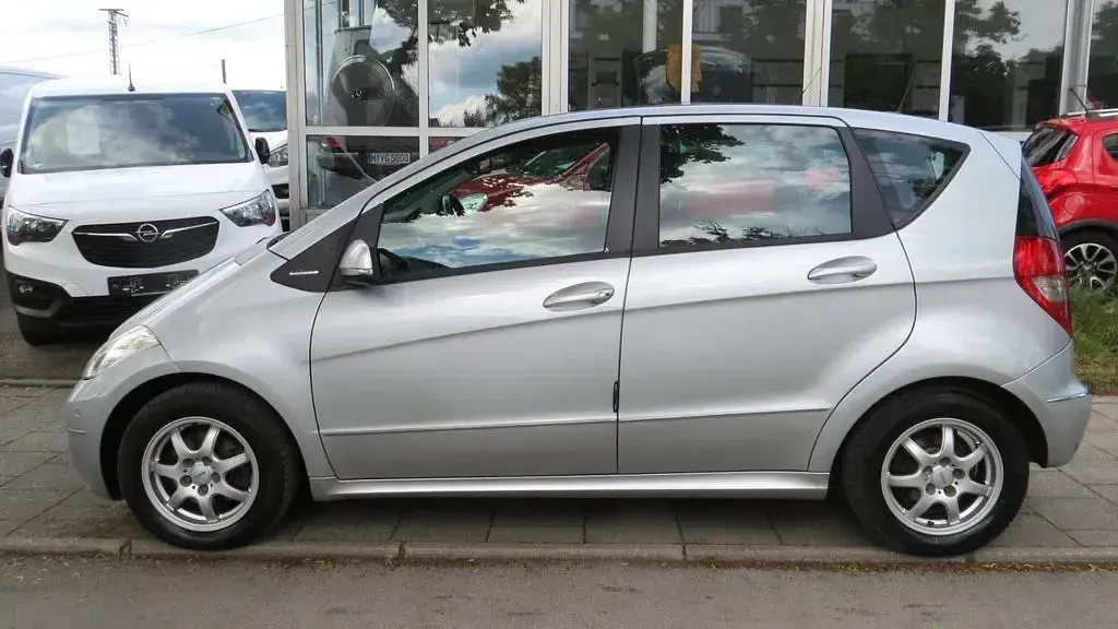 Gebraucht Mercedes A170 116 PS (85 kW) 2009 Silber Limousine