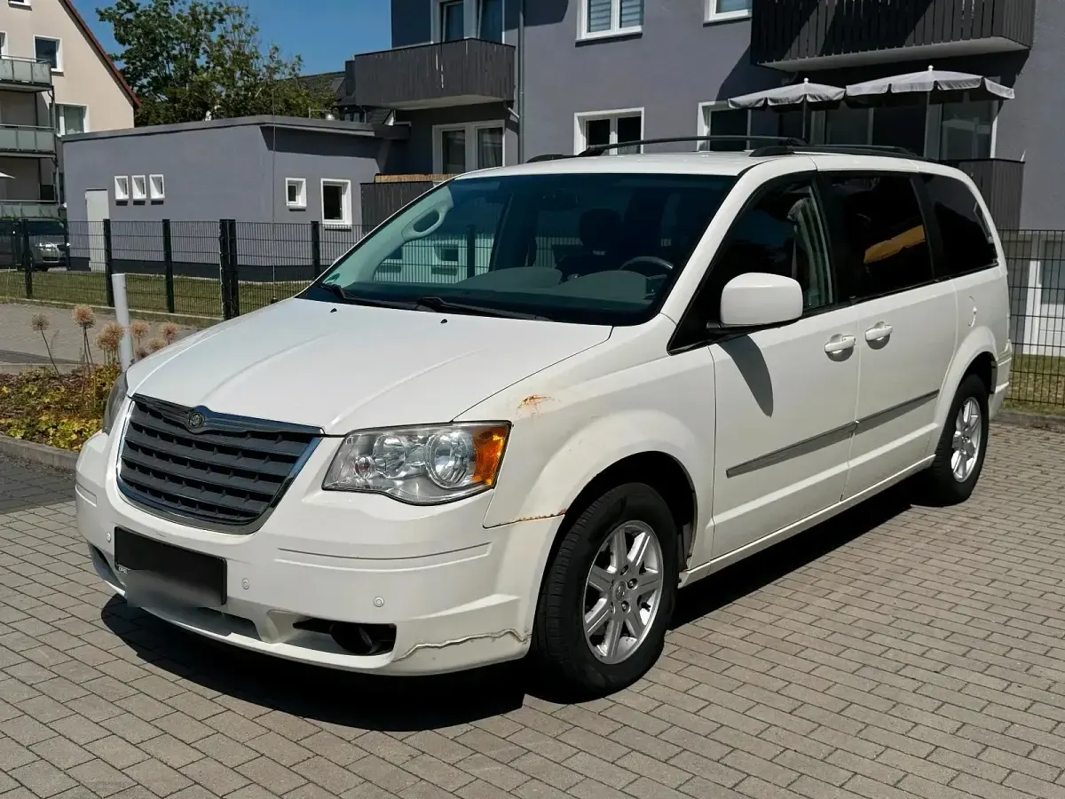 Gebraucht Chrysler Grand Voyager Touring 142 PS (104 kW) 2010 Weiß Van / Kleinbus