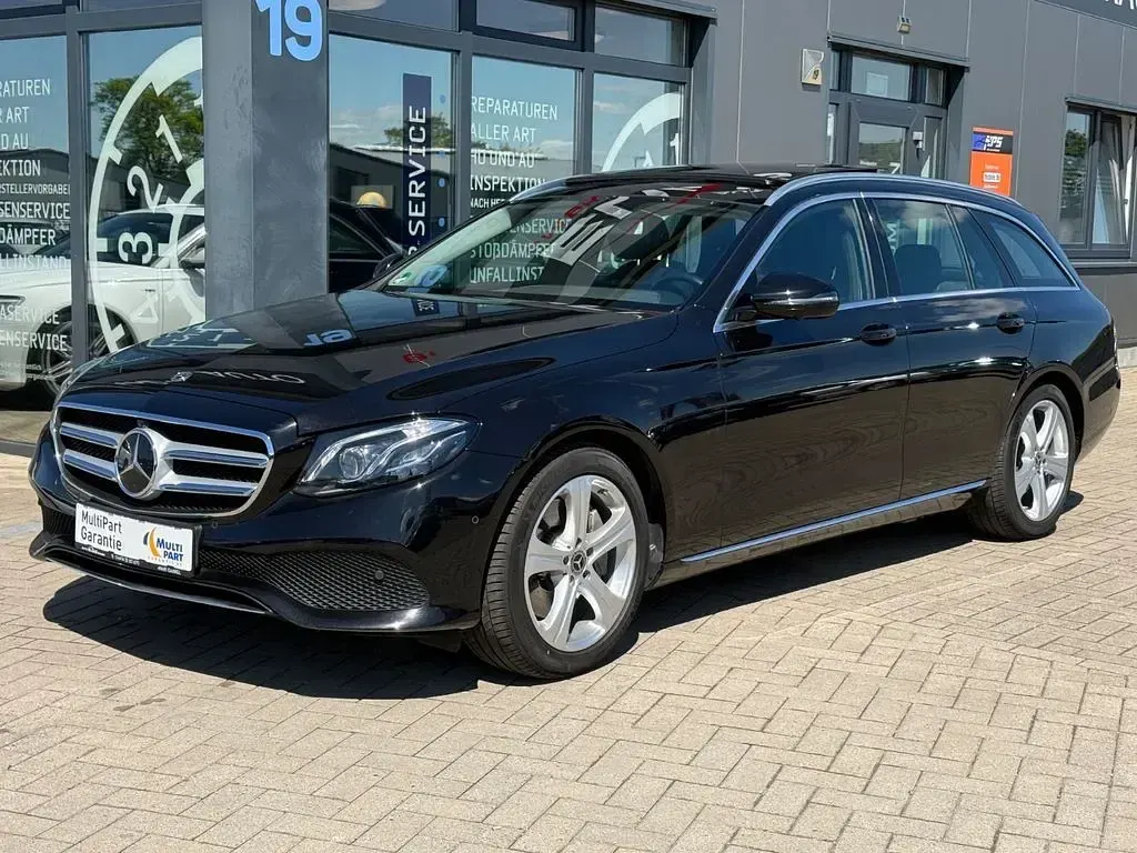 Gebraucht Mercedes E350 258 PS (189 kW) 2018 Schwarz Kombi