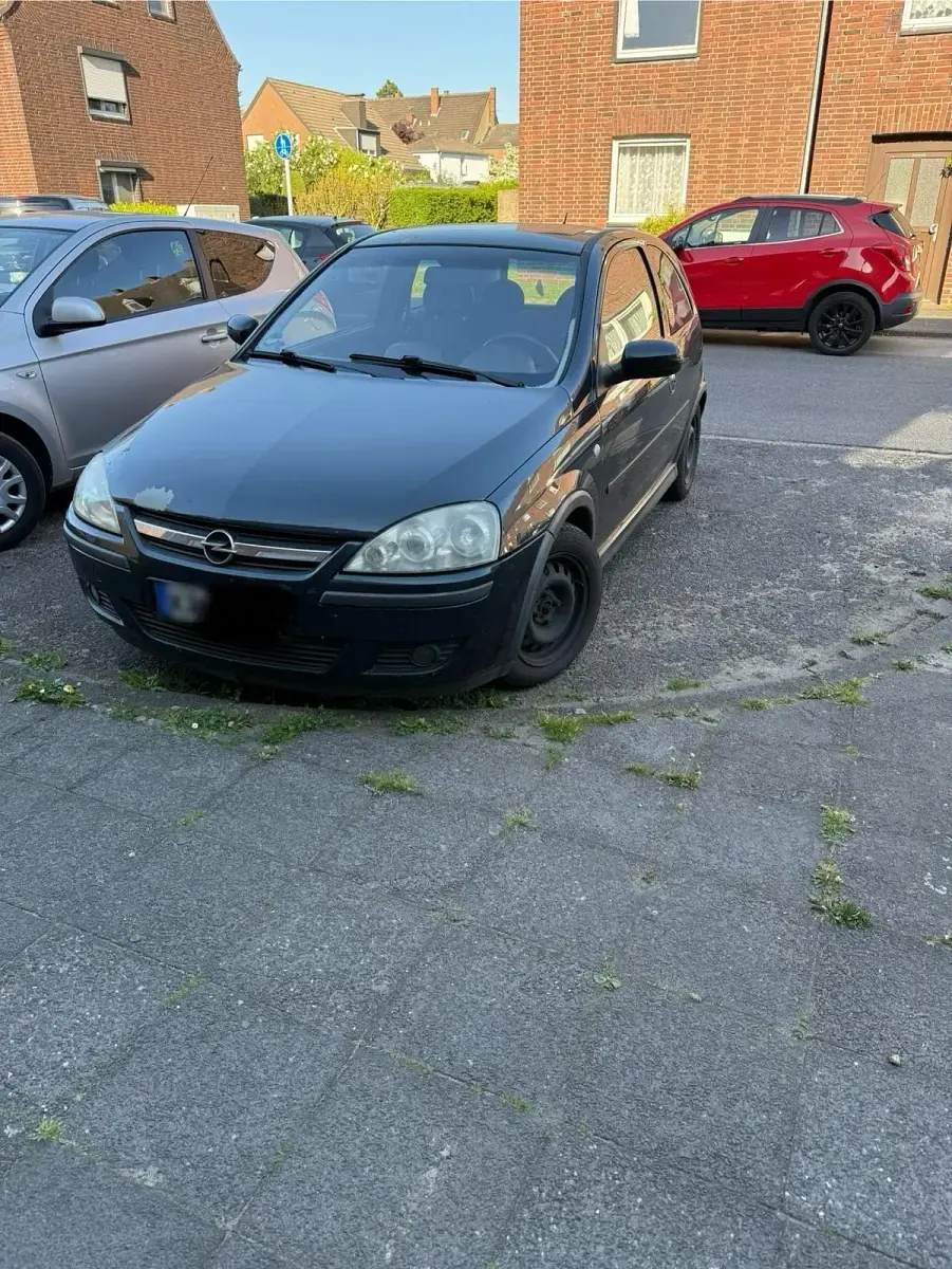 Second-hand Opel Corsa 70 CP (51 kW) 2004 Verde Hatchback