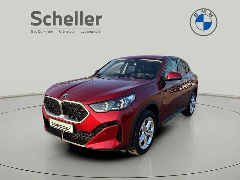 Gebraucht BMW X2 156 PS (114 kW) 2025 Dragon fire rot SUV