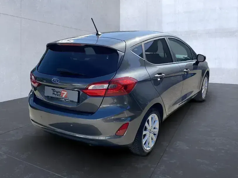 Gebraucht Ford Fiesta Titanium 86 PS (63 kW) 2019 Grau Kleinwagen