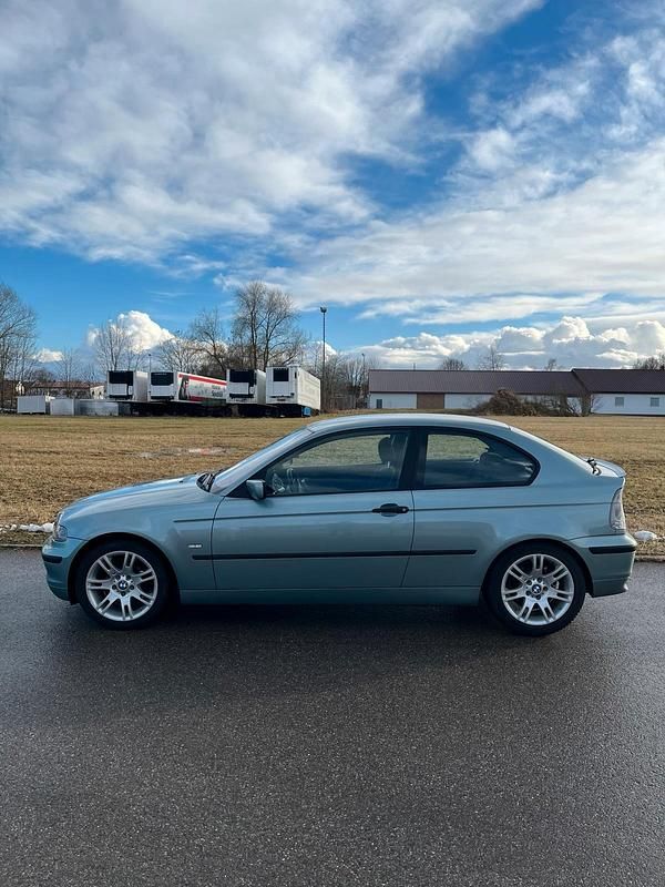 Gebraucht BMW 316 Compact Performance 116 PS (85 kW) 2002 Silber Kleinwagen