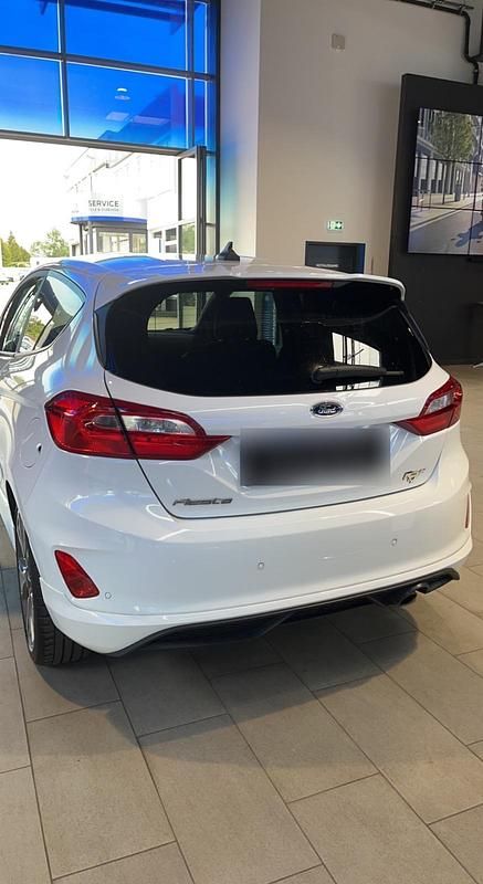 Gebraucht Ford Fiesta ST-Line 140 PS (102 kW) 2018 Weiß Kleinwagen