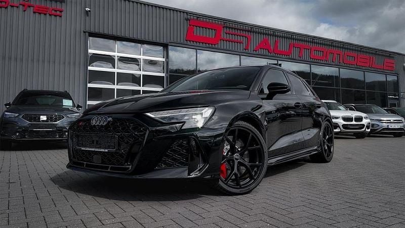 Neu Audi RS3 Advanced 400 PS (294 kW) 2026 Mythosschwarz Limousine