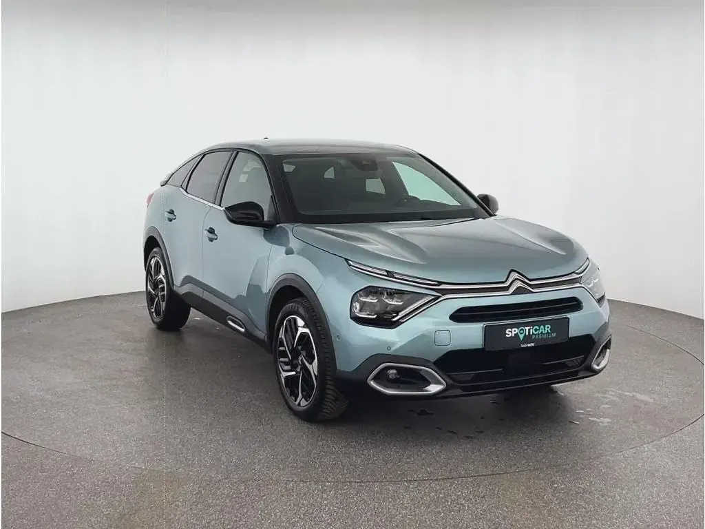 Second-hand Citroën C4 Shine 131 CP (96 kW) 2023 Albastru SUV