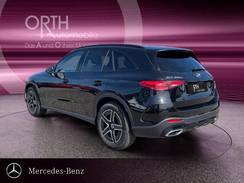 Gebraucht Mercedes GLC300 AMG 269 PS (197 kW) 2025 Schwarz SUV
