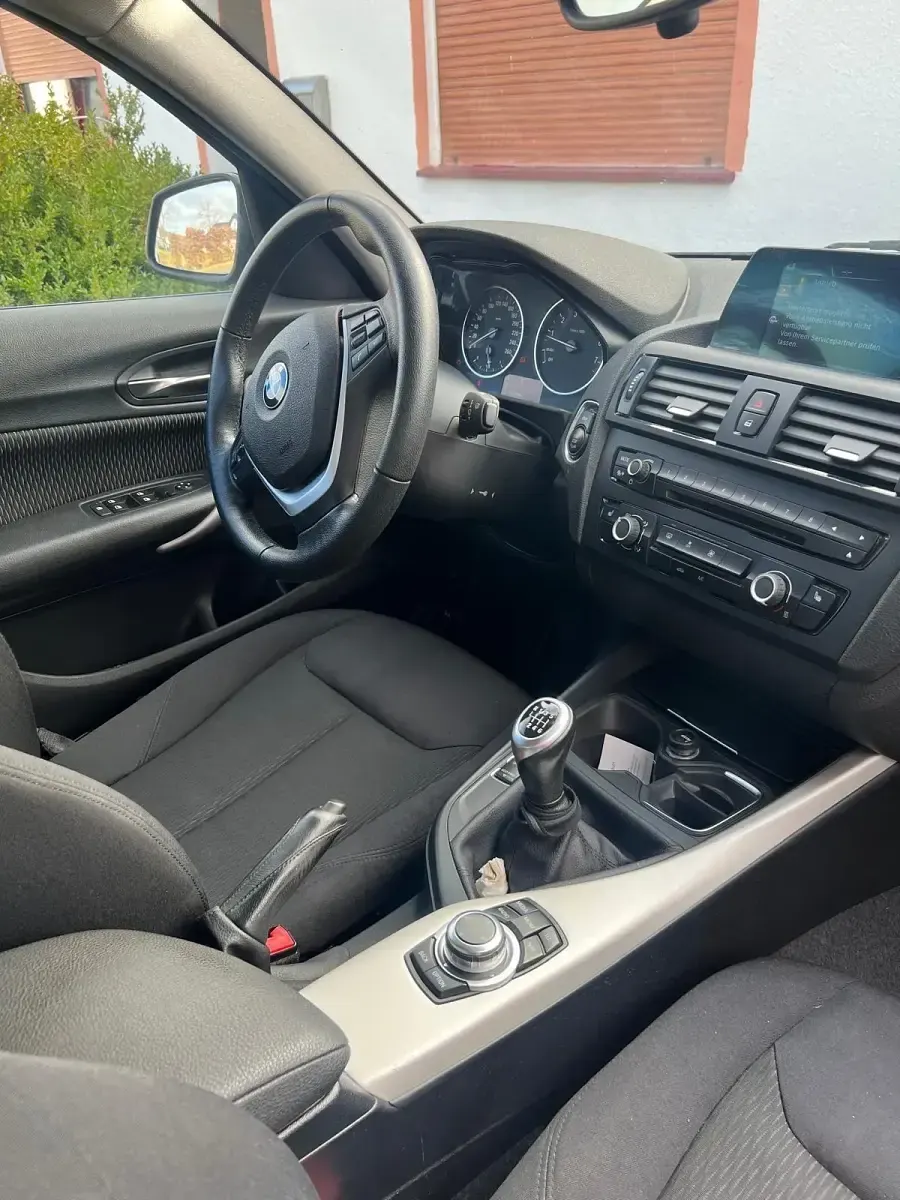 Gebraucht BMW 114 101 PS (74 kW) 2014 Schwarz Kleinwagen