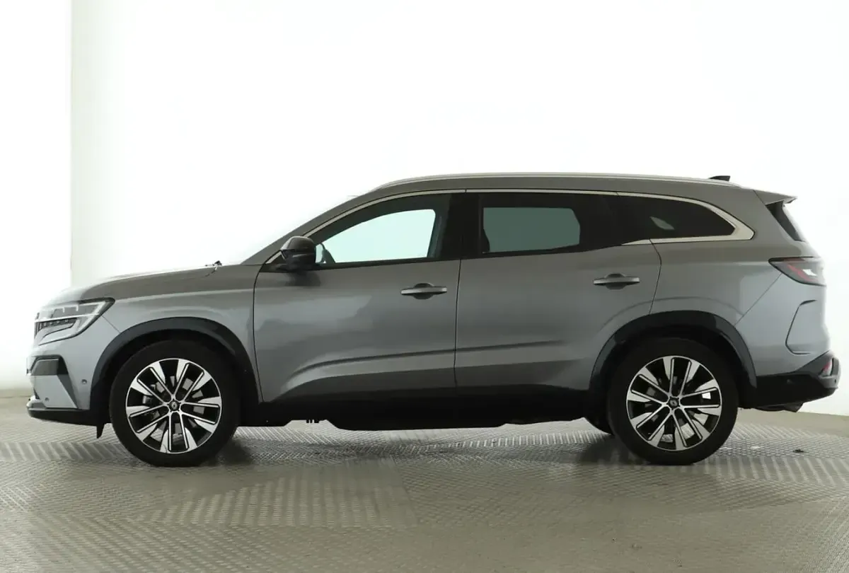 Begagnad Renault Espace Techno 200 HK (147 kW) 2024 Grå SUV
