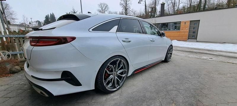 Gebraucht Kia ProCeed GT 228 PS (167 kW) 2020 Weiß Kombi