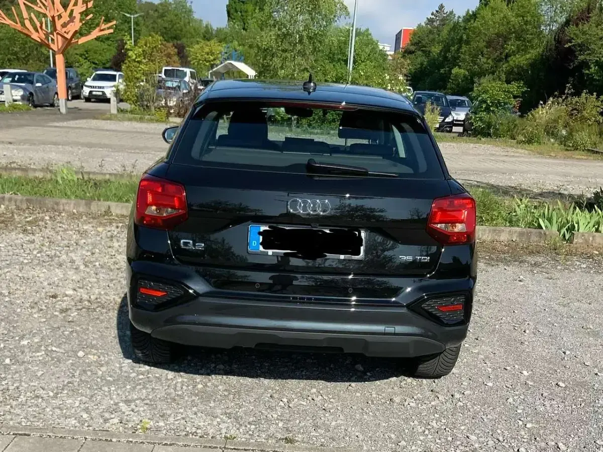 Gebraucht Audi Q2 Advanced 150 PS (110 kW) 2023 Schwarz SUV