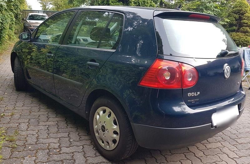 Gebraucht VW Golf IV Trendline 116 PS (85 kW) 2004 Blau Limousine
