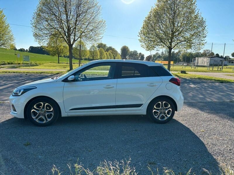 Weiß Gebraucht 2019 Hyundai i20 Style Kleinwagen | 12.500 € (Guter Preis) - Bild 1/4
