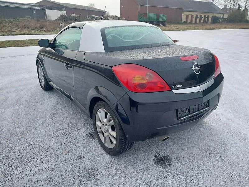 Gebraucht Opel Tigra 125 PS (91 kW) 2006 Schwarz Kombi