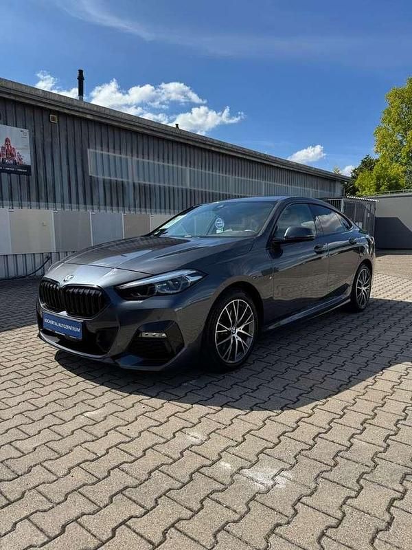 Mineralgrau Gebraucht 2021 BMW 218 M Sport Coupé | 21.700 € (Guter Preis) - Bild 1/4