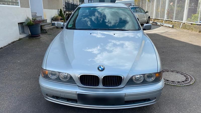 Gebraucht BMW 525 192 PS (141 kW) 2001 Silber Limousine