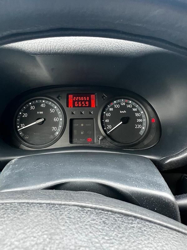 Gebraucht Renault Clio II 2004 Blau Limousine