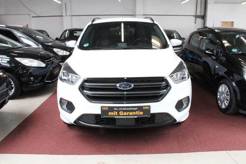 Usata Ford Kuga ST-Line 150 CV (110 kW) 2018 Bianco SUV