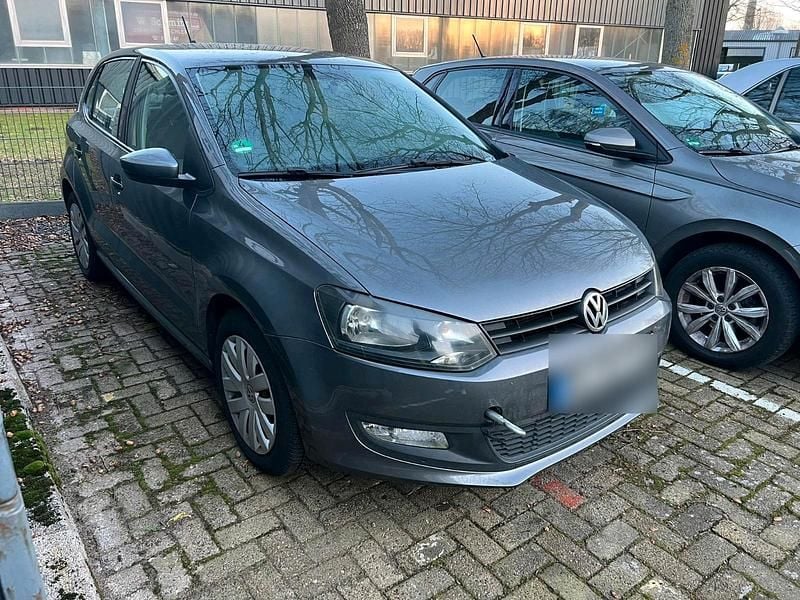 Gebraucht VW Polo 75 PS (55 kW) 2012 Grau Kleinwagen