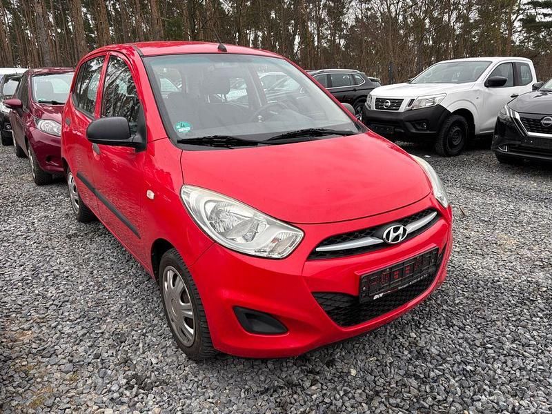Gebraucht Hyundai i10 69 PS (50 kW) 2013 Rot Kleinwagen
