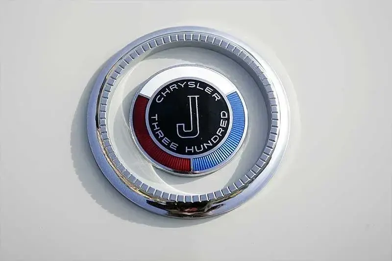 Gebraucht Chrysler 300 Clasic 324 PS (238 kW) 1963 Weiß Coupé