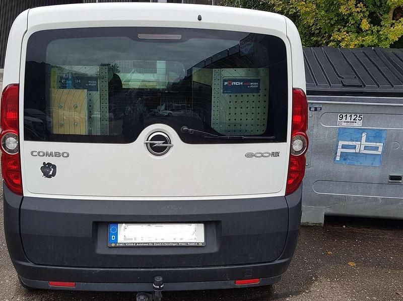 Gebraucht Opel Combo 90 PS (66 kW) 2013 Polar white Van / Kleinbus