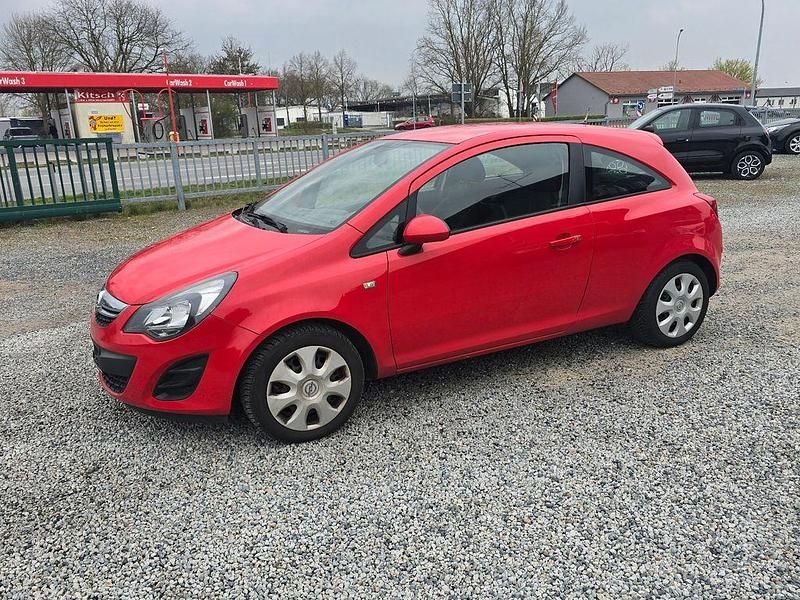 Usata Opel Corsa Edition 75 CV (55 kW) 2014 Rosso Utilitaria