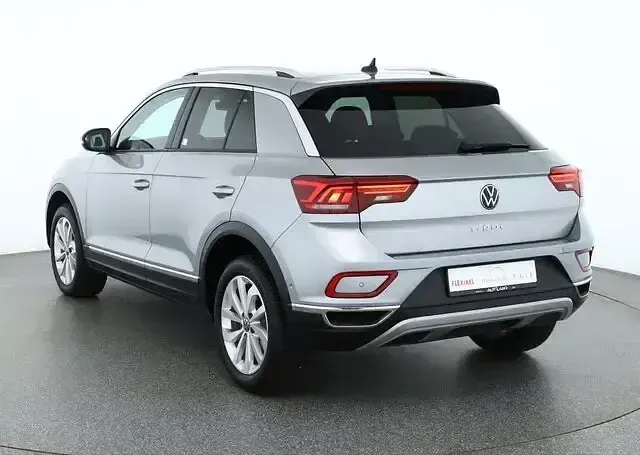 Gebraucht VW T-Roc 150 PS (110 kW) 2025 Pyritsilbermet. SUV