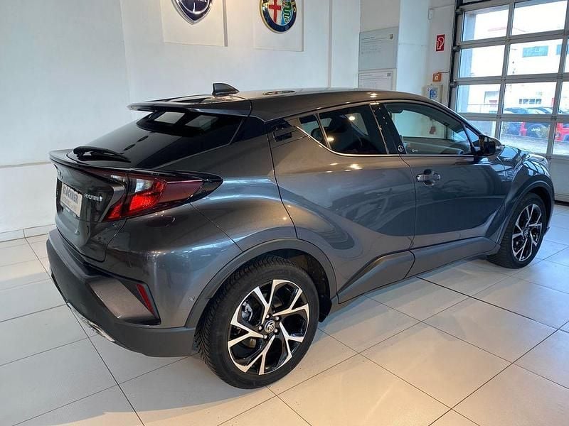 Gebraucht Toyota C-HR Team 152 PS (111 kW) 2022 Magnetic grey SUV