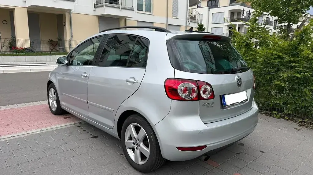 Gebraucht VW Golf Plus 105 PS (77 kW) 2010 Silber Van / Kleinbus