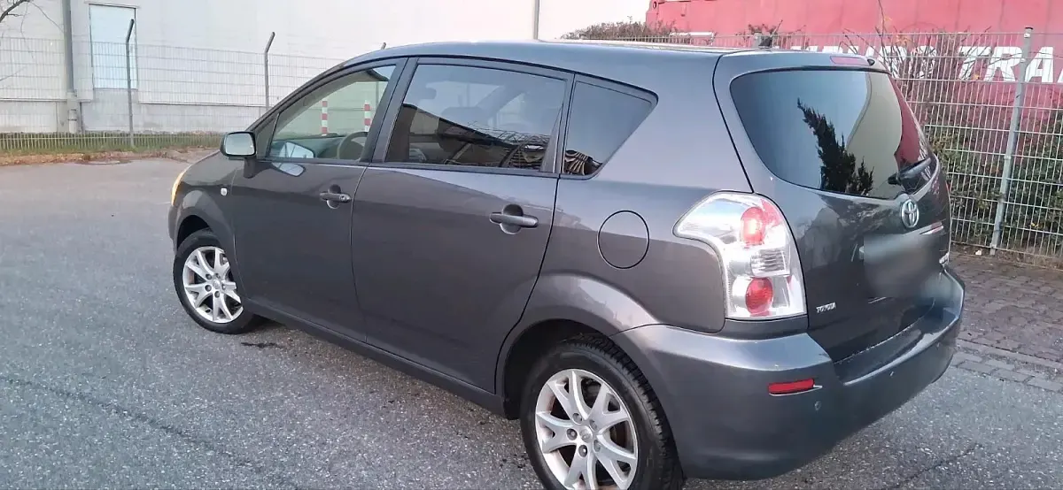 Gebraucht Toyota Corolla 129 PS (94 kW) 2008 Silber Limousine