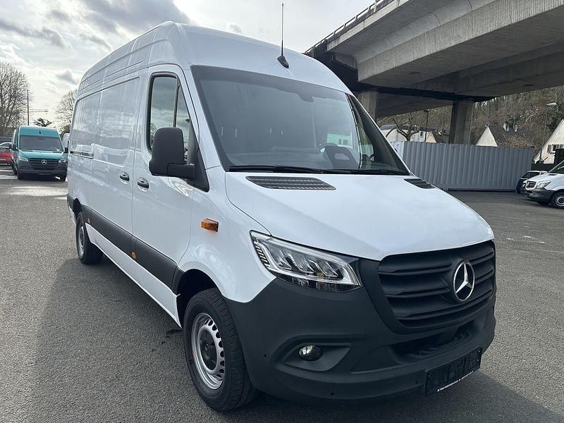 Gebraucht Mercedes Sprinter 170 PS (125 kW) 2024 Arktikweiss Van